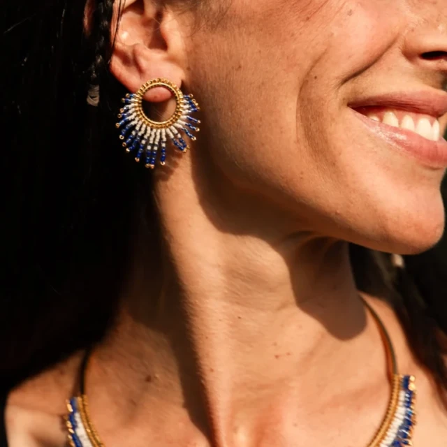 valdyria.com - Petites Boucles D’oreilles Mira Obscura