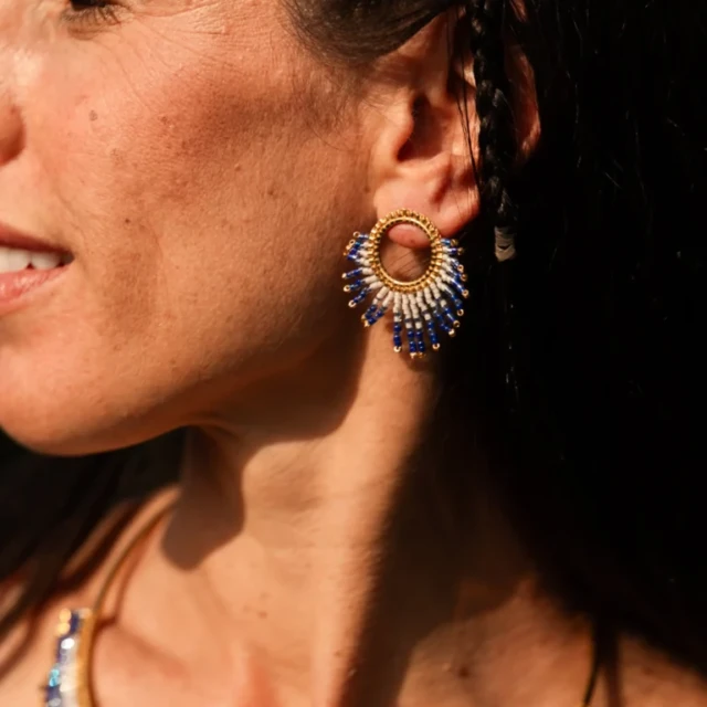 valdyria.com - Petites Boucles D’oreilles Mira Obscura