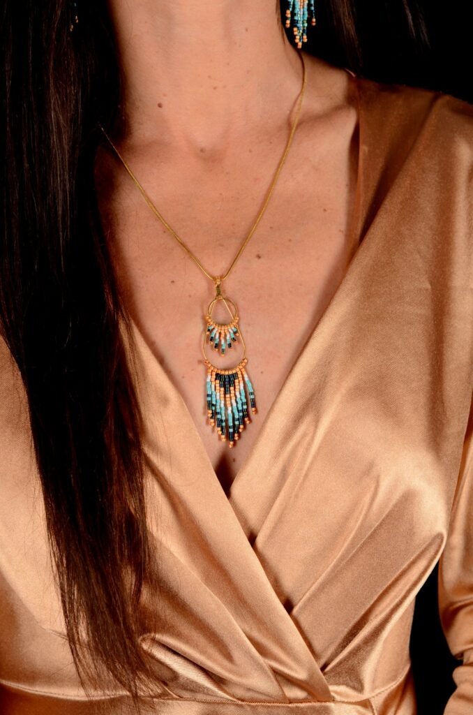boutique valdyria nilyra maria dore collier moyen 1 678x1024 1 valdyria.com - Collier à Pendentif Nilyra Maria Bronze