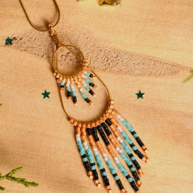 valdyria.com - Collier à Pendentif Nilyra Maria Bronze