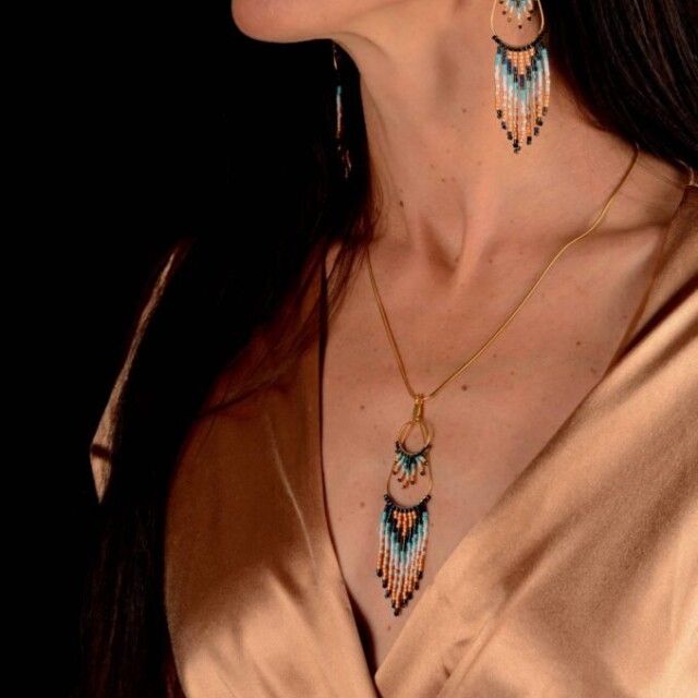 valdyria.com - Boucles D’oreilles Pendantes Nilyra Maria Marine