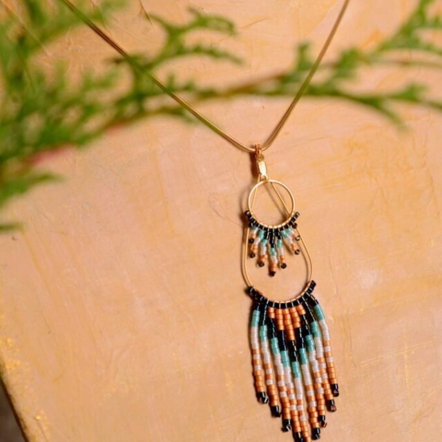 valdyria.com - Collier à Pendentif Nilyra Maria Marine