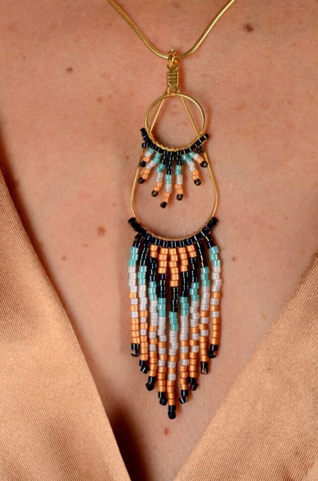 valdyria.com - Collier à Pendentif Nilyra Maria Marine