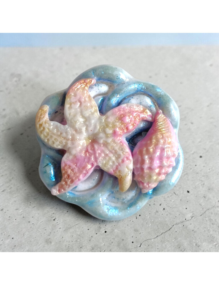 L’Atelier de Patricia - Cache bouton chemise - coquillages – Bleu et rose