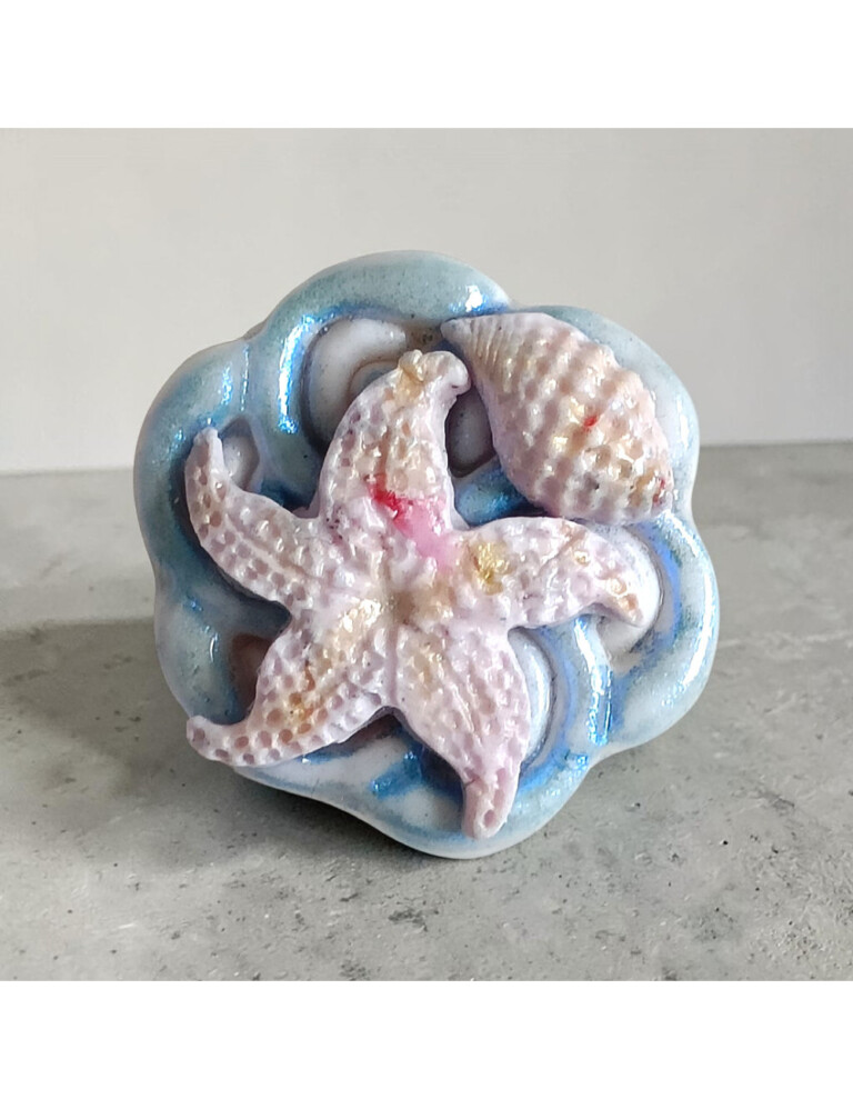 L’Atelier de Patricia - Cache bouton chemise - coquillages – Bleu et rose