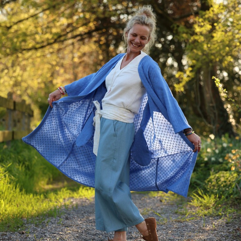 Meta SS25 - Calixte - Double gaze de coton brodé bleu roi – Taille unique