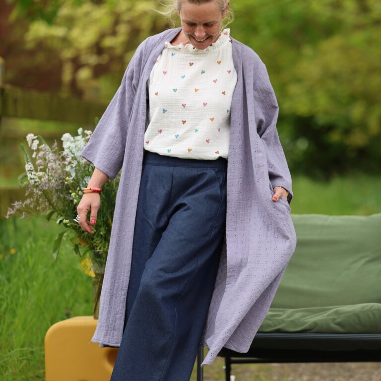 Meta SS25 - Calixte - Double gaze de coton brodé parme – Taille unique
