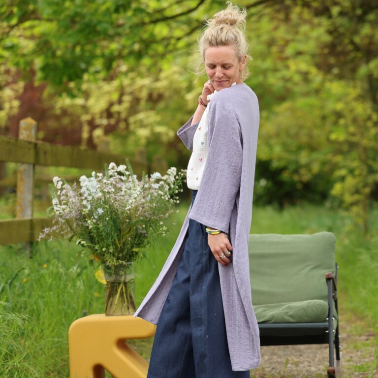 Meta SS25 - Calixte - Double gaze de coton brodé parme – Taille unique