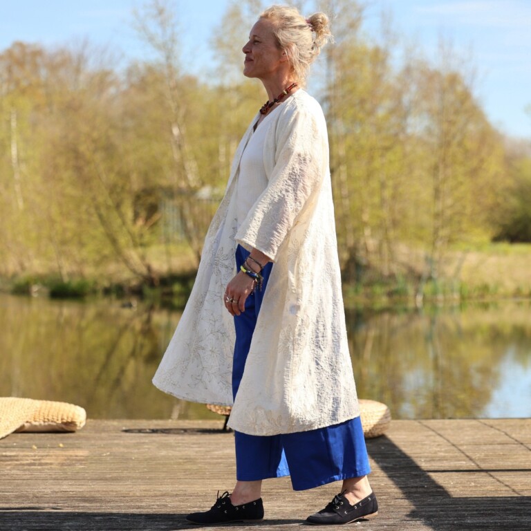 Meta SS25 - Calixte - Voile de viscose ivoire brodé doré – Taille unique