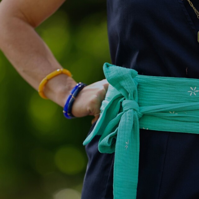 Quintessence - Ceinture Anita – Double gaze de coton brodée vert pep’s