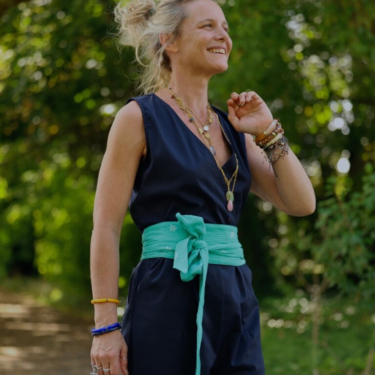 Meta SS25 - Ceinture Anita - Double gaze de coton brodée vert pep's