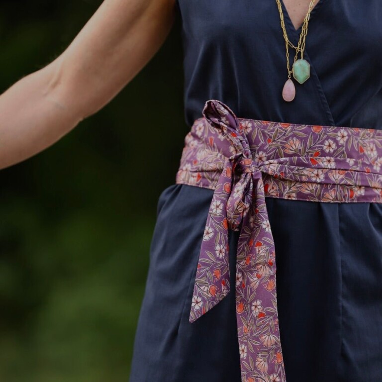 Quintessence - Ceinture Anita Fleurs d'aubergine