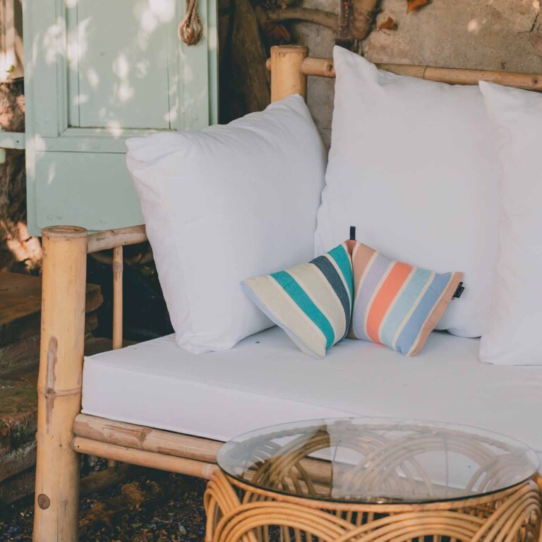 Cosy Club - Coussin cervical · Toiles du soleil