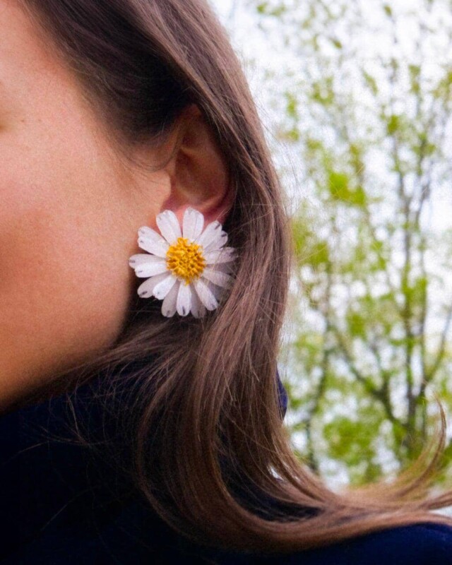 Ciléa Paris - Boucles d'oreilles Daisy - Grand – Dormeuse (Oreilles percées) / Blanc
