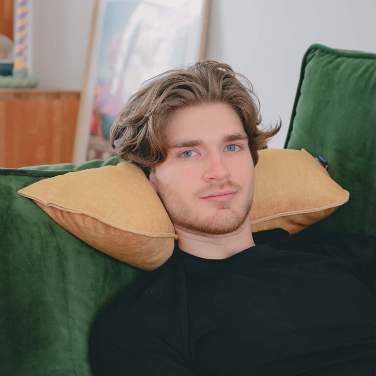 Petits Cadors - Coussin repose tête et de décoration · EPICUR Zeus (velours)