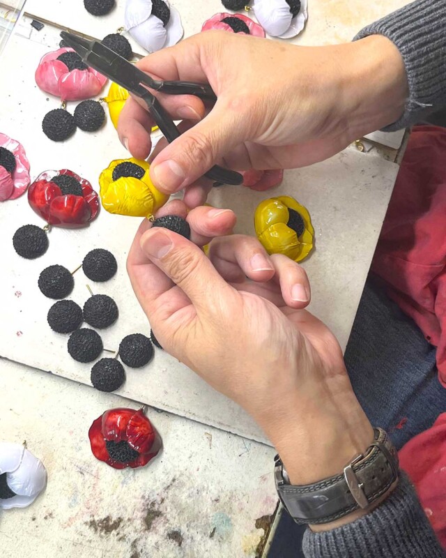 Ciléa Paris - Boucles d'oreilles pendantes Agnès – Rose indien / Dormeuse (Oreilles percées)
