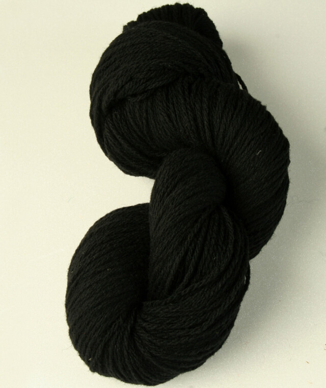 Fil à tricoter en laine – Noir – Aiguille 3.5 par la marque Ardelaine Ardelaine - Fil à tricoter en laine – Noir – Aiguille 3.5