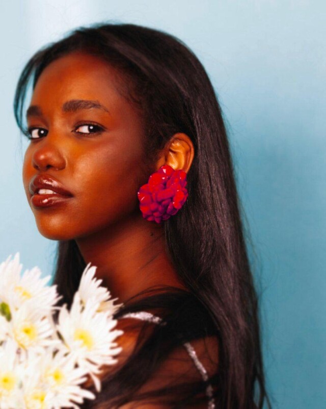 Ciléa Paris - Boucles d'oreilles courtes Géranium - Maxi – Rouge / Tige (Oreilles percées)