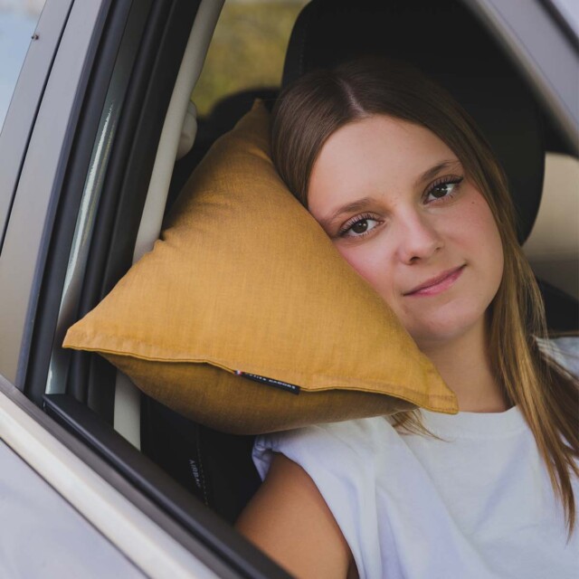 Cosy Club - Oreiller de voiture · ISIDOR Douz