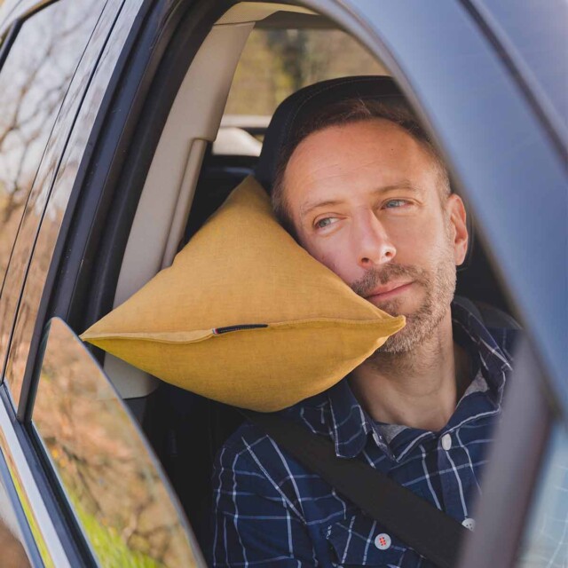 Cosy Club - Oreiller de voiture · ISIDOR Douz