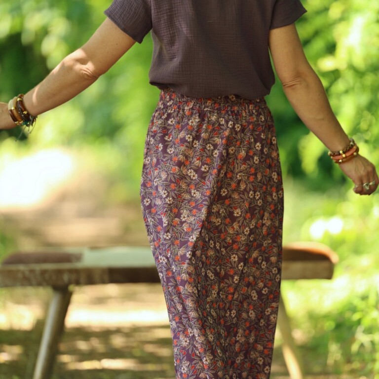 Quintessence - Jupe Tao — Coton Fleurs d'aubergine – XXXL