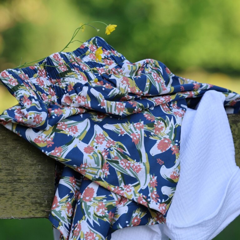 Quintessence - Jupe Tao — Coton vol printanier – XXXL