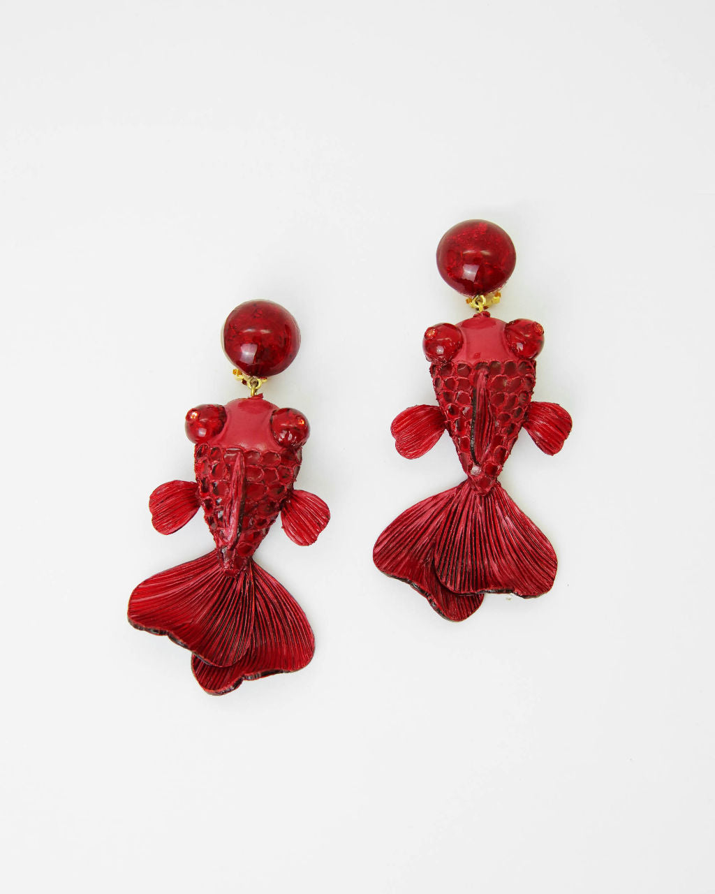 koi bijouterie en ligne Ciléa Paris - Boucles d’oreilles pendantes poisson Koï – Noir / Tige (Oreilles percées)