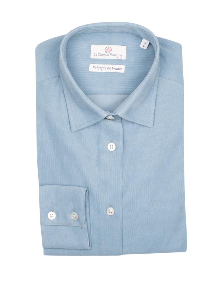 la chemise francaise chemise femme velours milleraies bleu argile pliee La Chemise Française - Chemisier Velours Milleraies Bleu Argile – 46