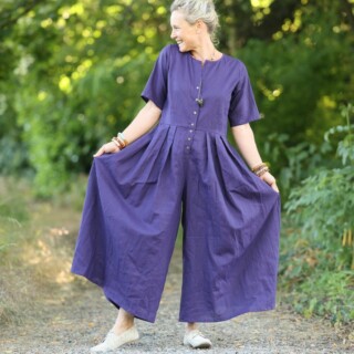 La combi India manches courtes en lin prune par la marque Quintessence Quintessence - La combi India manches courtes en lin prune