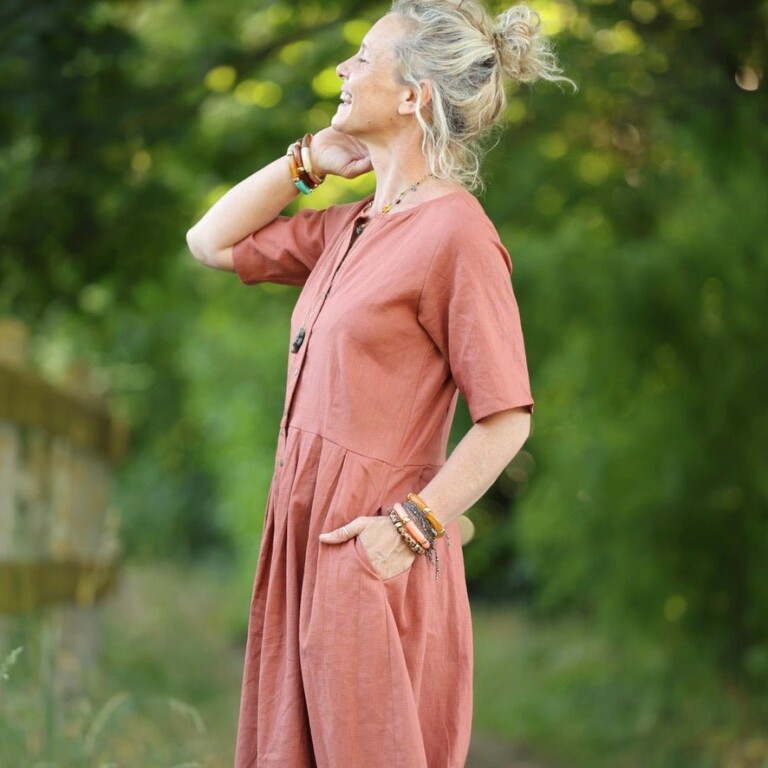 Meta SS25 - La combi India manches courtes en lin terracotta – S