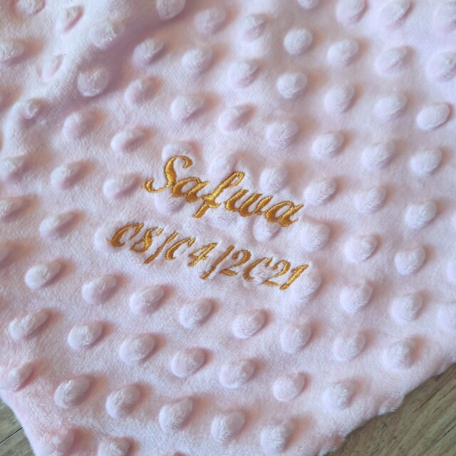 La Fabrique A DeDeuh - Doudou DODO personnalisé 57x53cm avec Prénom et/ou Date de naissance en minky – Avec date de naissance