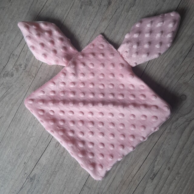 La Fabrique A DeDeuh - Doudou lapin personnalisé 20x20cm avec Prénom et/ou Date de naissance tout en minky – Sans nœud / Juste le prénom