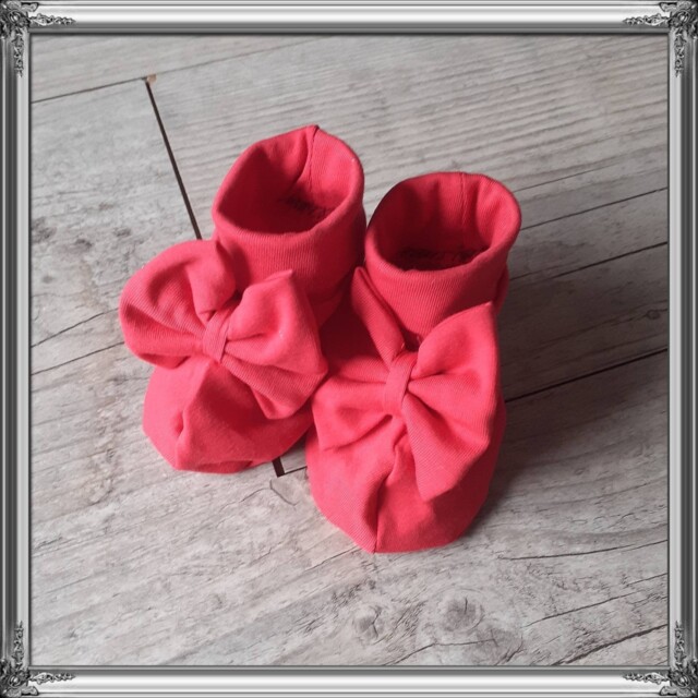 La Fabrique A DeDeuh - Chausson bébé nœud fille en tissu jersey: 14 couleurs – 9.12 mois