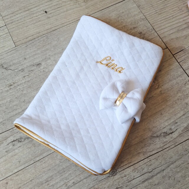 Doudou et Protège Carnet – Quantité Limitée