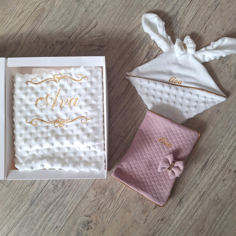 La Fabrique A DeDeuh - Coffret Bébé Personnalisé Fille – Couverture