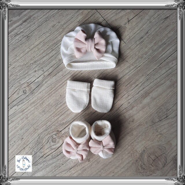 La Fabrique A DeDeuh - Ensemble Turban blanc cassé nœud rose + moufle + chausson assortis. tissus chaud ou fin au choix – 9.12 mois / tissu chaud hiver