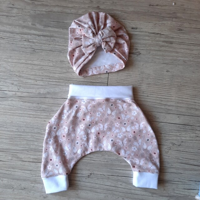 Ensemble Pantalon sarouel+ turban bébé à motif ou uni en tissu jersey extensible par la marque La Fabrique À DeDeuh La Fabrique À DeDeuh - Ensemble Pantalon sarouel+ turban bébé à motif ou uni en tissu jersey extensible