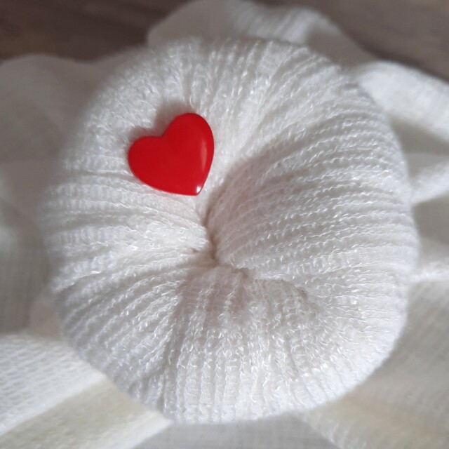 La Fabrique A DeDeuh - EDITION LIMITÉE Turban bonnet coeur rouge noeud ou buns en tissu maille 3 couleurs