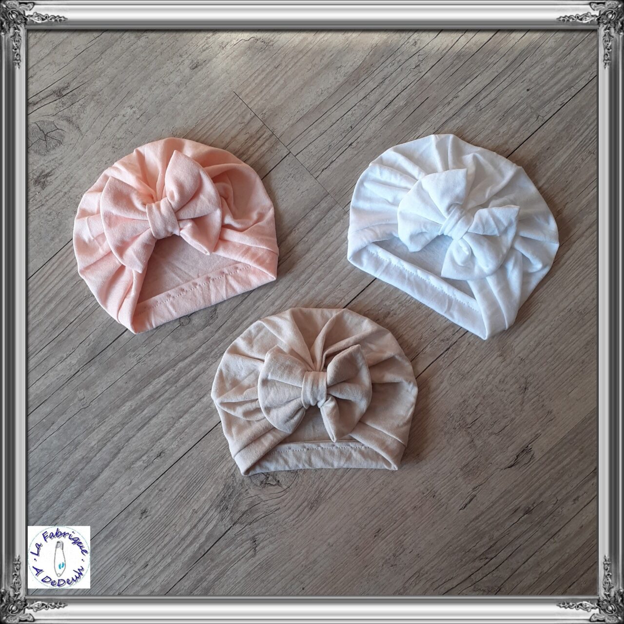 la fabrique a dedeuh turban bonnet premature 30cm turban noeud en jersey extensible 10 couleurs 36472539807979 La Fabrique A DeDeuh - Turban nœud en jersey extensible 10 couleurs – adulte