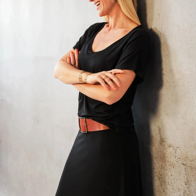 Thelma Rose - Top fluide col V Sam – T3 / Bleu marine