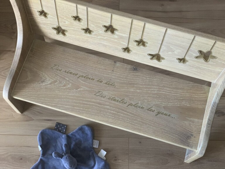 Sève et Copeaux - "Repos des songes" : Banc Montessori personnalisable