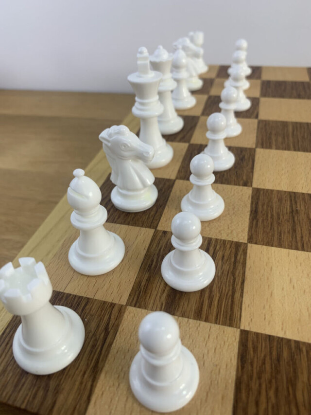 Sève et Copeaux - Pièces de jeu d'échecs personnalisables en résine époxy