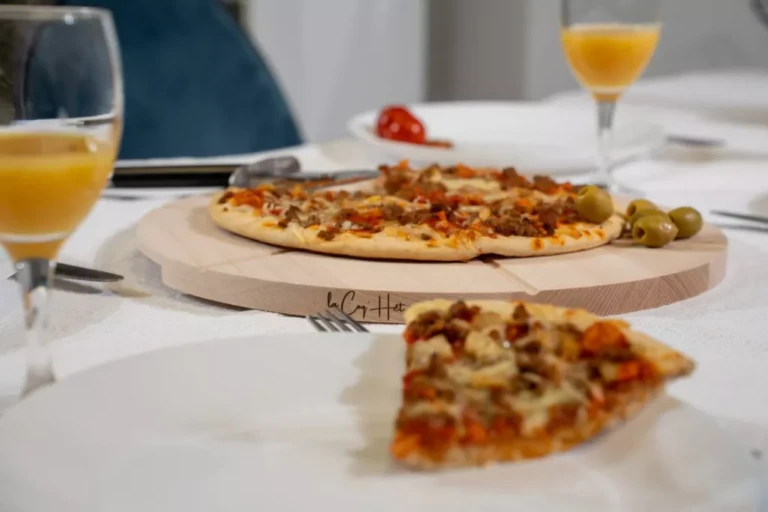 Fornezzo France - Planche ronde à pizza en bois – Authentique et conviviale