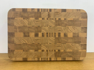 Planche à découper en bois de bout 46×30.3×4.8cm par la marque Sève et Copeaux Sève et Copeaux - Planche à découper en bois de bout 46×30.3×4.8cm