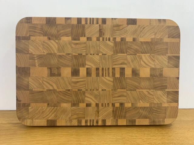 Planche à découper en bois de bout 46×30.3cm par la marque Sève et Copeaux Sève et Copeaux - Planche à découper en bois de bout 46×30.3cm