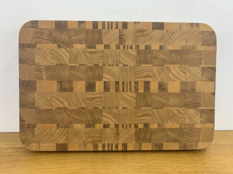 produit planche decouper bois de bout artisan francais bois massif artistique 10 2025 6 seve et copeaux 1024x768 1 Sève et Copeaux - Planche à découper en bois de bout 46x30.3x4.8cm