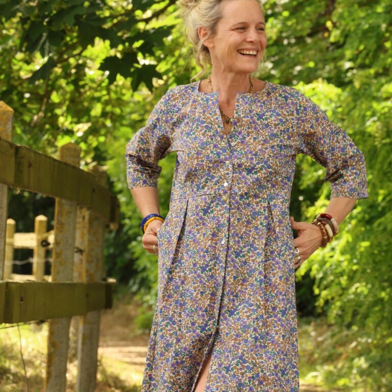 Meta SS25 - Robe Diane - Coton champs de violettes – XXL
