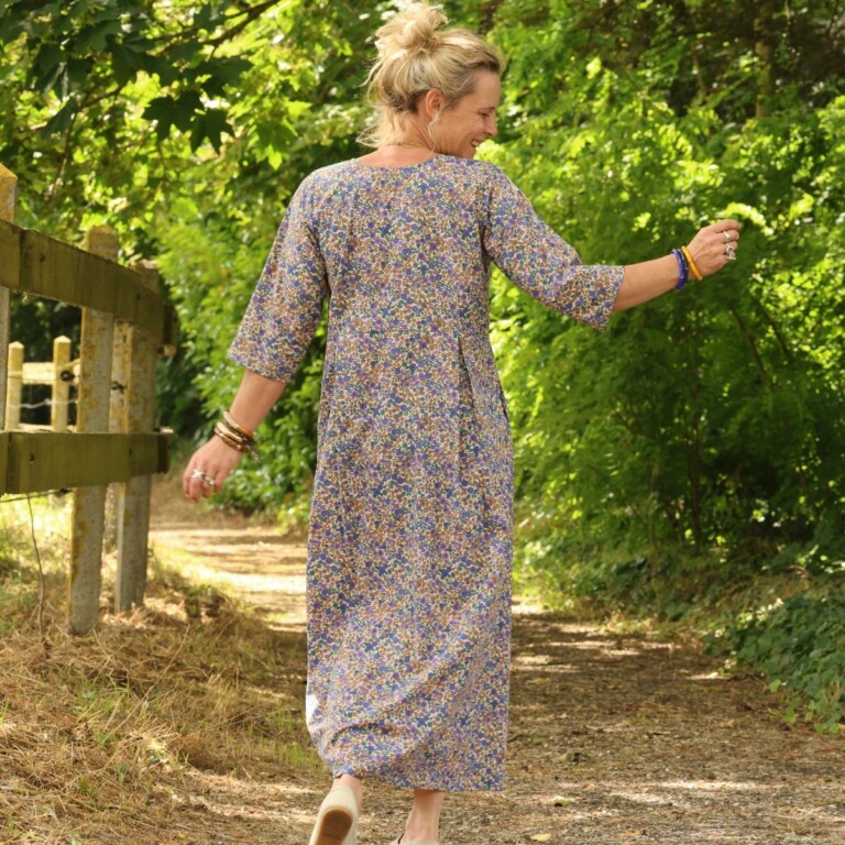 Meta SS25 - Robe Diane - Coton champs de violettes – XXL