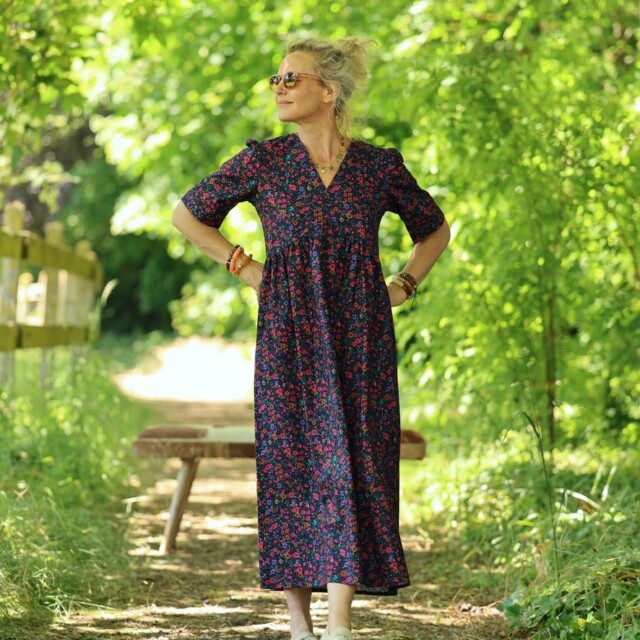 Robe Édonie — Coton nuit romantique par la marque Quintessence Quintessence - Robe Édonie — Coton nuit romantique