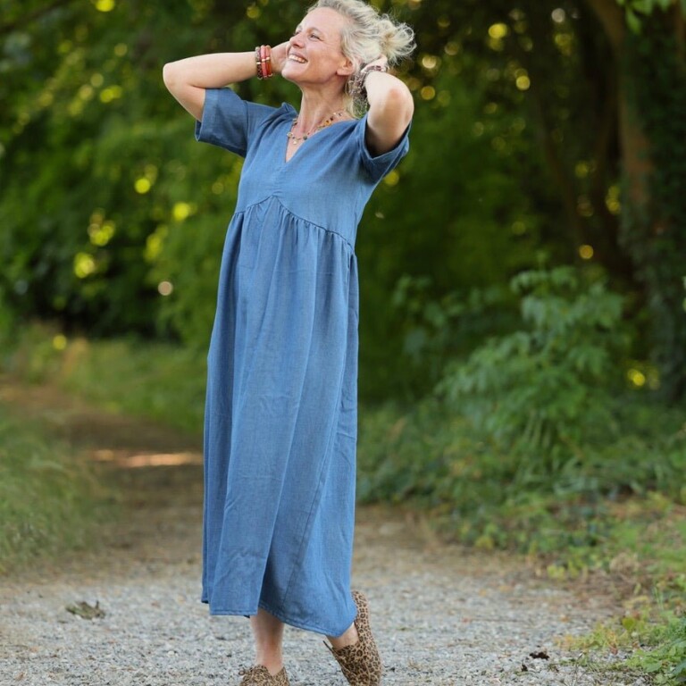 robe edonie jean leger bleu 9490533 Quintessence - Robe Édonie — Jean léger bleu – 3XL